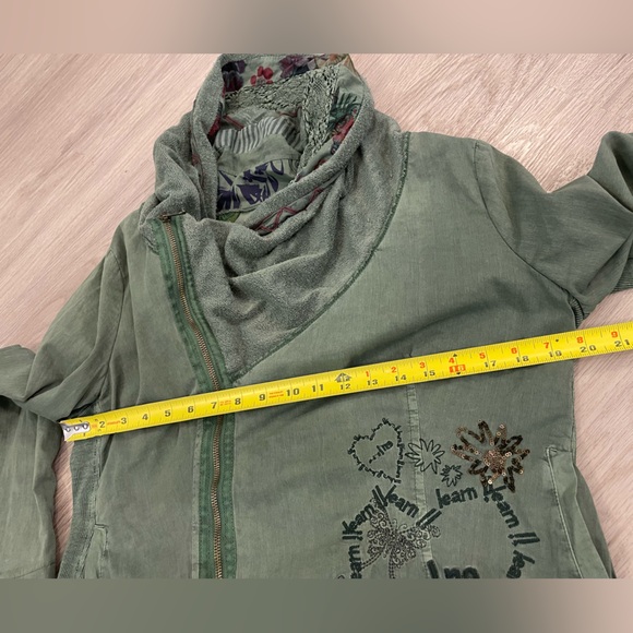 Desigual- Green Zip up Cowl Neck Designer Floral & Embellished Jacket. - Picture 12 of 15
